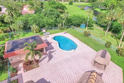 3231 Holiday Springs Boulevard #105, Margate, FL 33063 - Photo 5