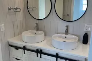 1951 NW 33rd Ct, Fort Lauderdale, FL 33309 - Photo 13