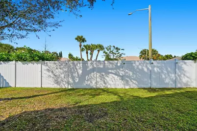 15745 NW 16th Court, Pembroke Pines, FL 33028 - Photo 33