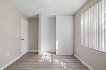 15745 NW 16th Court, Pembroke Pines, FL 33028 - Photo 25