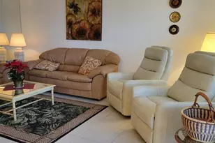 351 Markham P, Deerfield Beach, FL 33442 - Photo 7