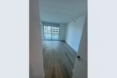 500 Brickell Avenue #1706, Miami, FL 33131 - Photo 9