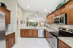 11820 Castellon Ct, Boynton Beach, FL 33437 - Photo 7