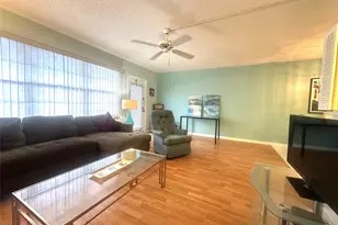 162 Grantham E, Deerfield Beach, FL 33442 - Photo 3