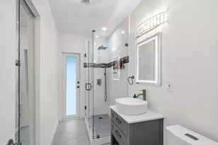 1920 NE 57th St, Fort Lauderdale, FL 33308 - Photo 23