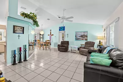 590 SW Lacroix Avenue, Port Saint Lucie, FL 34953 - Photo 5