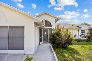 590 SW Lacroix Ave, Port Saint Lucie, FL 34953 - Photo 3