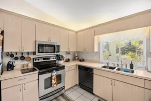 590 SW Lacroix Ave, Port Saint Lucie, FL 34953 - Photo 13