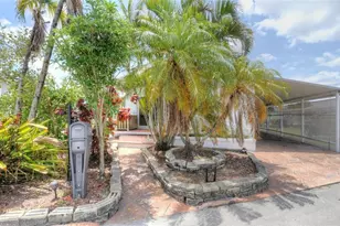 8608 SW 17th St, Davie, FL 33324 - Photo 5