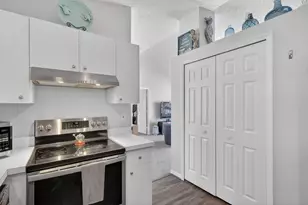 165 SW Eyerly Ave, Port Saint Lucie, FL 34983 - Photo 15