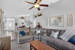 165 SW Eyerly Ave, Port Saint Lucie, FL 34983 - Photo 9