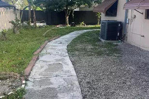 1440 NW 183rd St, Miami, FL 33169 - Photo 27