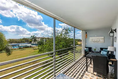3102 Portofino Point #M3, Coconut Creek, FL 33066 - Photo 3