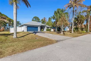 1209 SW Emerald Ave, Port Saint Lucie, FL 34953 - Photo 11