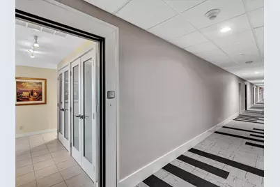 3300 NE 36th Street #1402, Fort Lauderdale, FL 33308 - Photo 9