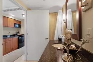 18001 Collins Ave, Sunny Isles Beach, FL 33160 - Photo 45