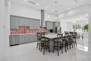 711 NE 6th St, Boca Raton, FL 33432 - Photo 17