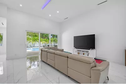 711 NE 6th Street, Boca Raton, FL 33432 - Photo 15