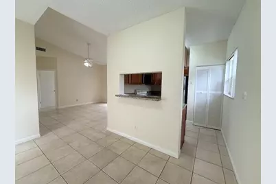 671 Cypress Lake Boulevard #D, Pompano Beach, FL 33064 - Photo 3