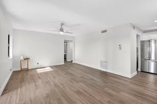 427 Pine Glen Ln, Greenacres, FL 33463 - Photo 7