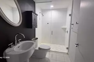 2950 NE 188th St, Miami, FL 33180 - Photo 7