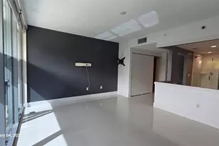 2950 NE 188th St, Miami, FL 33180 - Photo 15