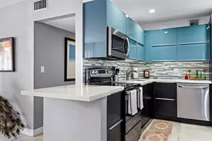 124 NE 19th Ct, Wilton Manors, FL 33305 - Photo 5