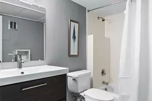 124 NE 19th Ct, Wilton Manors, FL 33305 - Photo 23