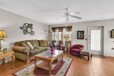 220 Flanders #220, Delray Beach, FL 33484 - Photo 5