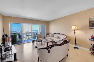 1200 Hibiscus Ave, Pompano Beach, FL 33062 - Photo 13