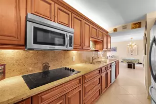 1200 Hibiscus Ave, Pompano Beach, FL 33062 - Photo 3