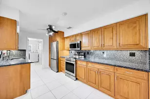 3044 NE 15th Terrace, Oakland Park, FL 33334 - Photo 9