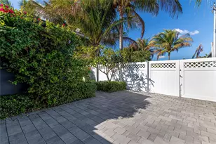 2000 NE 18th St, Fort Lauderdale, FL 33305 - Photo 19