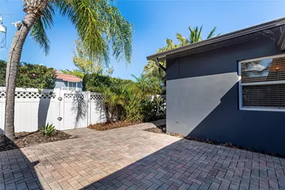 2000 NE 18th Street, Fort Lauderdale, FL 33305 - Photo 47