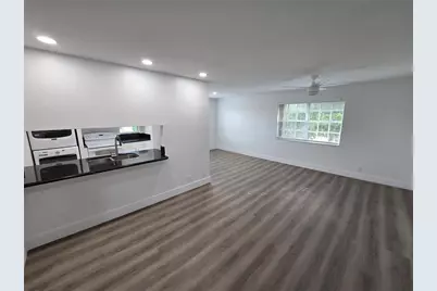 8886 SW 3rd Street #202, Pembroke Pines, FL 33025 - Photo 5