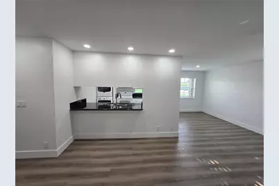 8886 SW 3rd Street #202, Pembroke Pines, FL 33025 - Photo 9