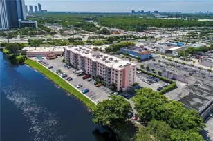 16465 NE 22nd Ave, North Miami Beach, FL 33160 - Photo 31