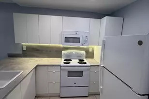 16465 NE 22nd Ave, North Miami Beach, FL 33160 - Photo 23