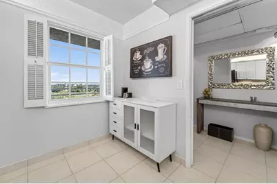 575 Oaks Lane #1002, Pompano Beach, FL 33069 - Photo 21