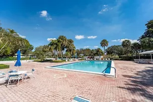 575 Oaks Ln, Pompano Beach, FL 33069 - Photo 37