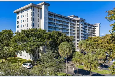 575 Oaks Lane #1002, Pompano Beach, FL 33069 - Photo 37