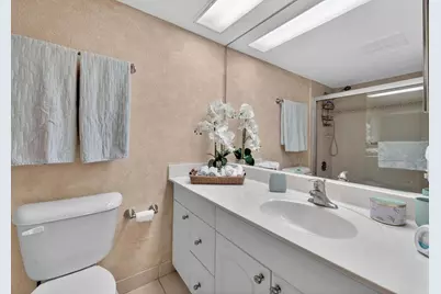 575 Oaks Lane #1002, Pompano Beach, FL 33069 - Photo 17