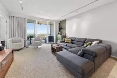 575 Oaks Lane #1002, Pompano Beach, FL 33069 - Photo 3