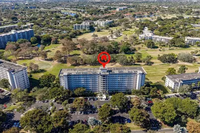 575 Oaks Lane #1002, Pompano Beach, FL 33069 - Photo 37