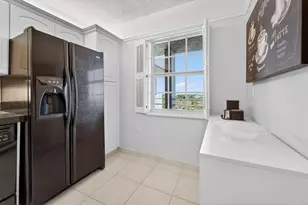 575 Oaks Ln, Pompano Beach, FL 33069 - Photo 25