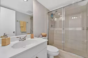 575 Oaks Ln, Pompano Beach, FL 33069 - Photo 21