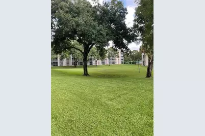 8735 Ramblewood Drive #409, Coral Springs, FL 33071 - Photo 5