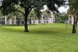 8735 Ramblewood Dr, Coral Springs, FL 33071 - Photo 5