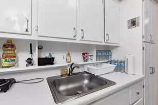 2700 NE 135th St, Miami, FL 33181 - Photo 15