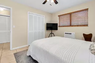 2700 NE 135th St, Miami, FL 33181 - Photo 17